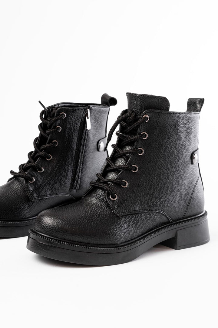 Lauran Siyah Galata Bağcıklı Fermuarlı Kadın Bot