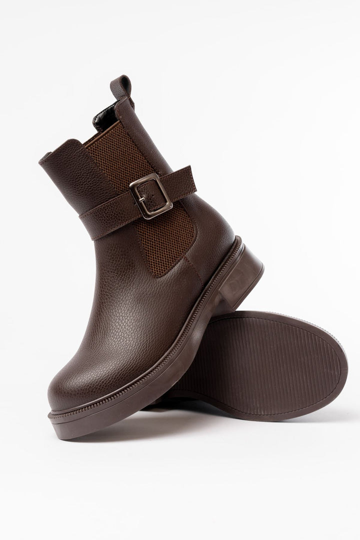 Parlina Kahverengi Toka Aksesuarlı Lastikli Kadın Bot