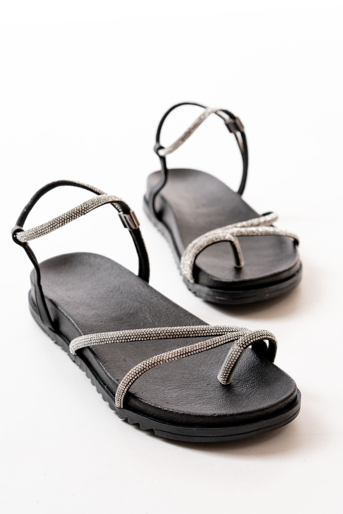 Ashaphu Siyah Gümüş Taşlı Kadın Sandalet