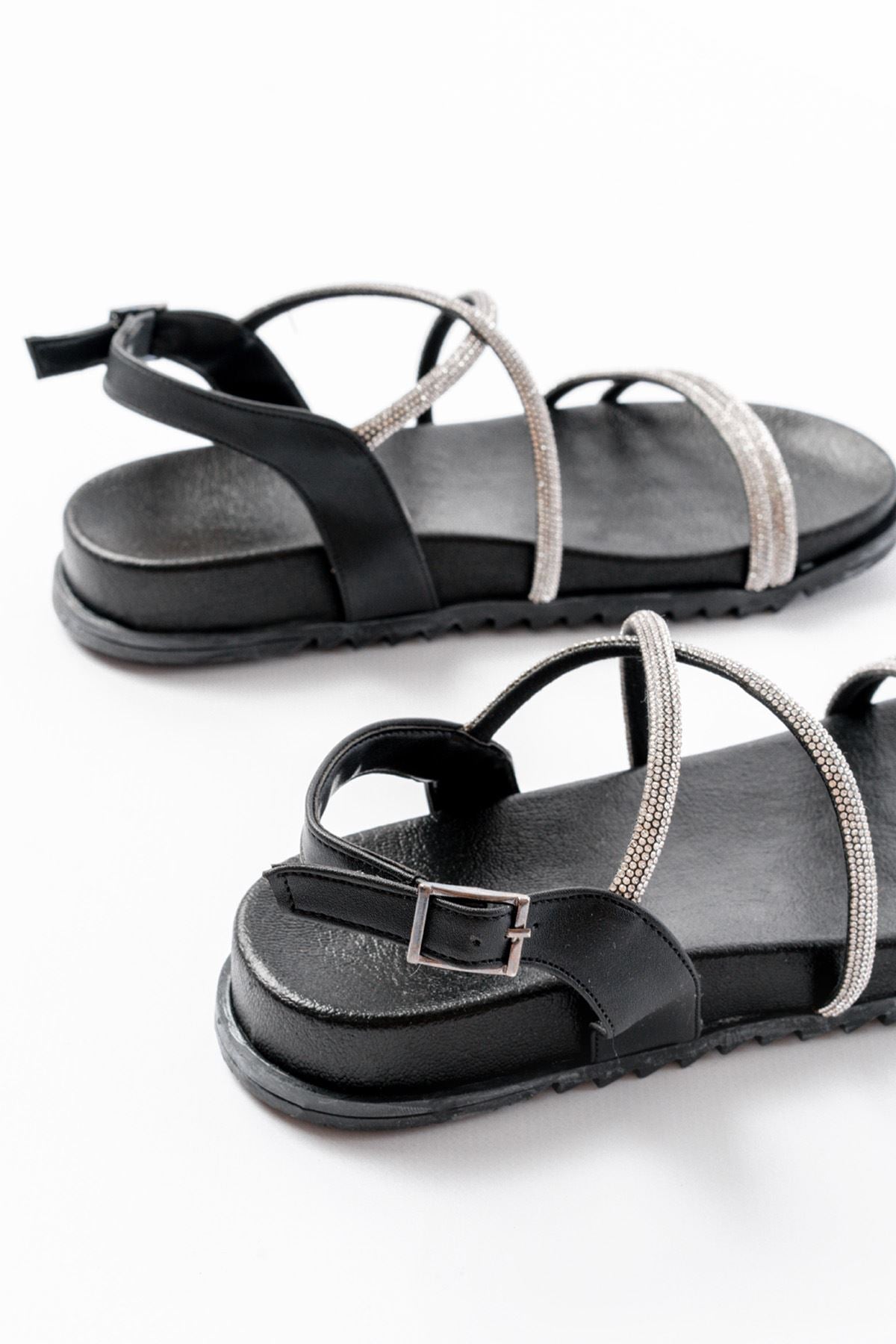 Zarubny Siyah Gümüş Taşlı Kadın Sandalet