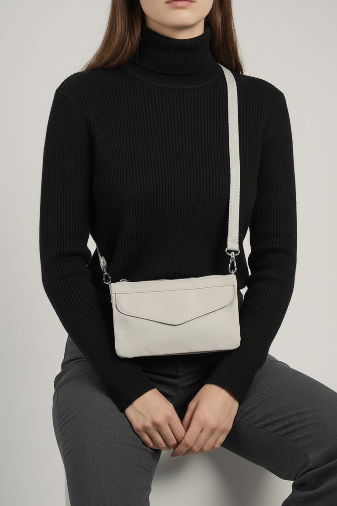 Kolek Küçük Boy Fermuarlı Su Geçirmez Kadın Çapraz Çanta