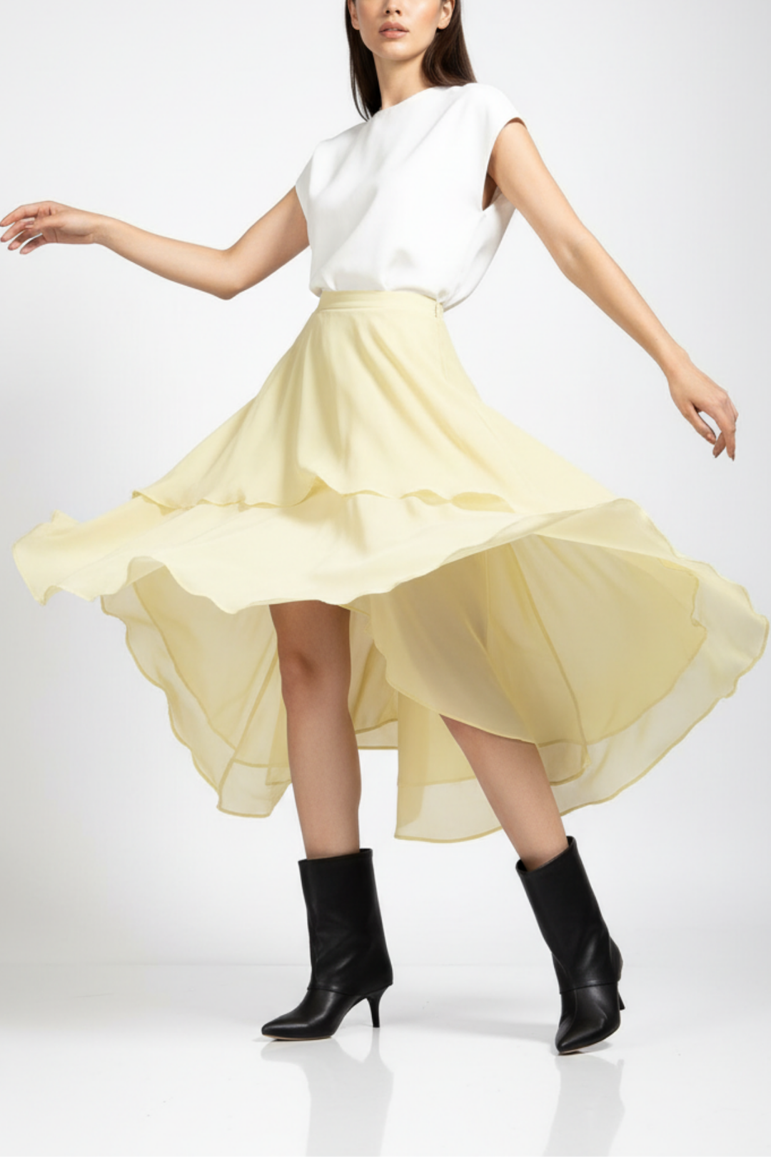 Zenora Kadın Siyah Yakalı İnce Topuklu Bot