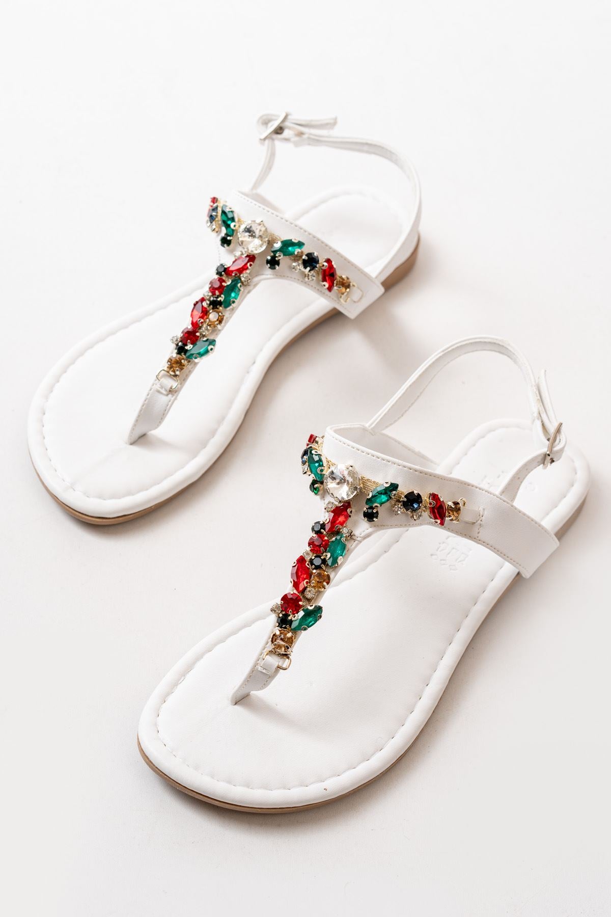 Bolvans Beyaz Multi Taşlı Parmak Arası Kadın Sandalet