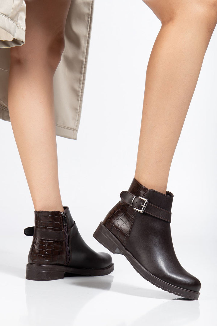 Alena Kahve Kroko Toka Aksesuarlı Fermuarlı Kadın Bot