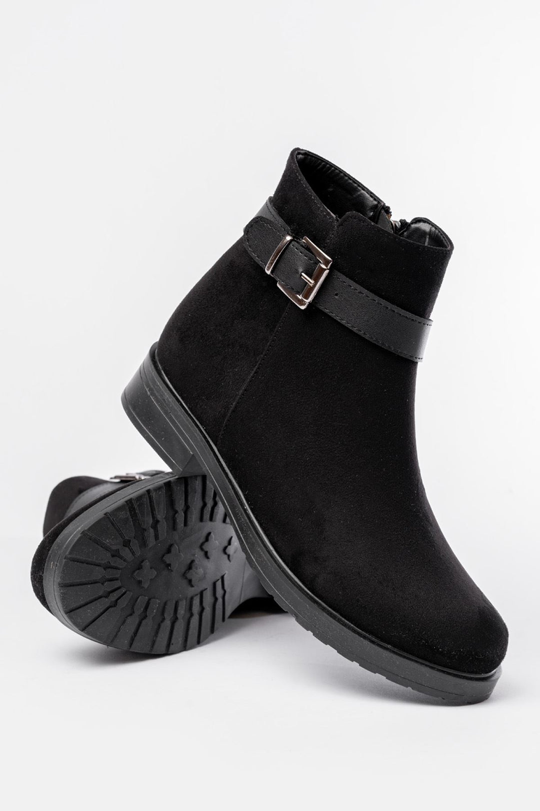 Alena Siyah Süet Toka Aksesuarlı Fermuarlı Kadın Bot