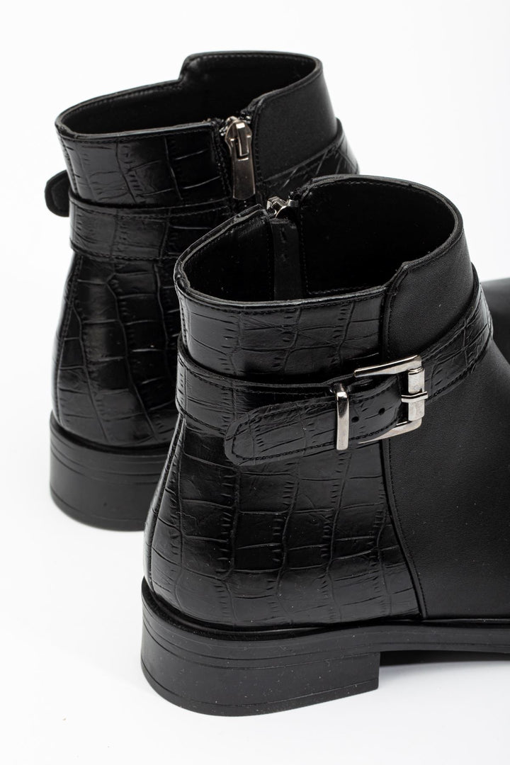 Alena Siyah Kroko Toka Aksesuarlı Fermuarlı Kadın Bot