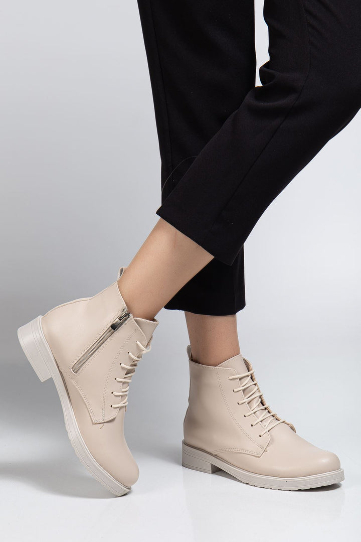 Garsu Bej Bağcıklı Fermuarlı Kadın Bot