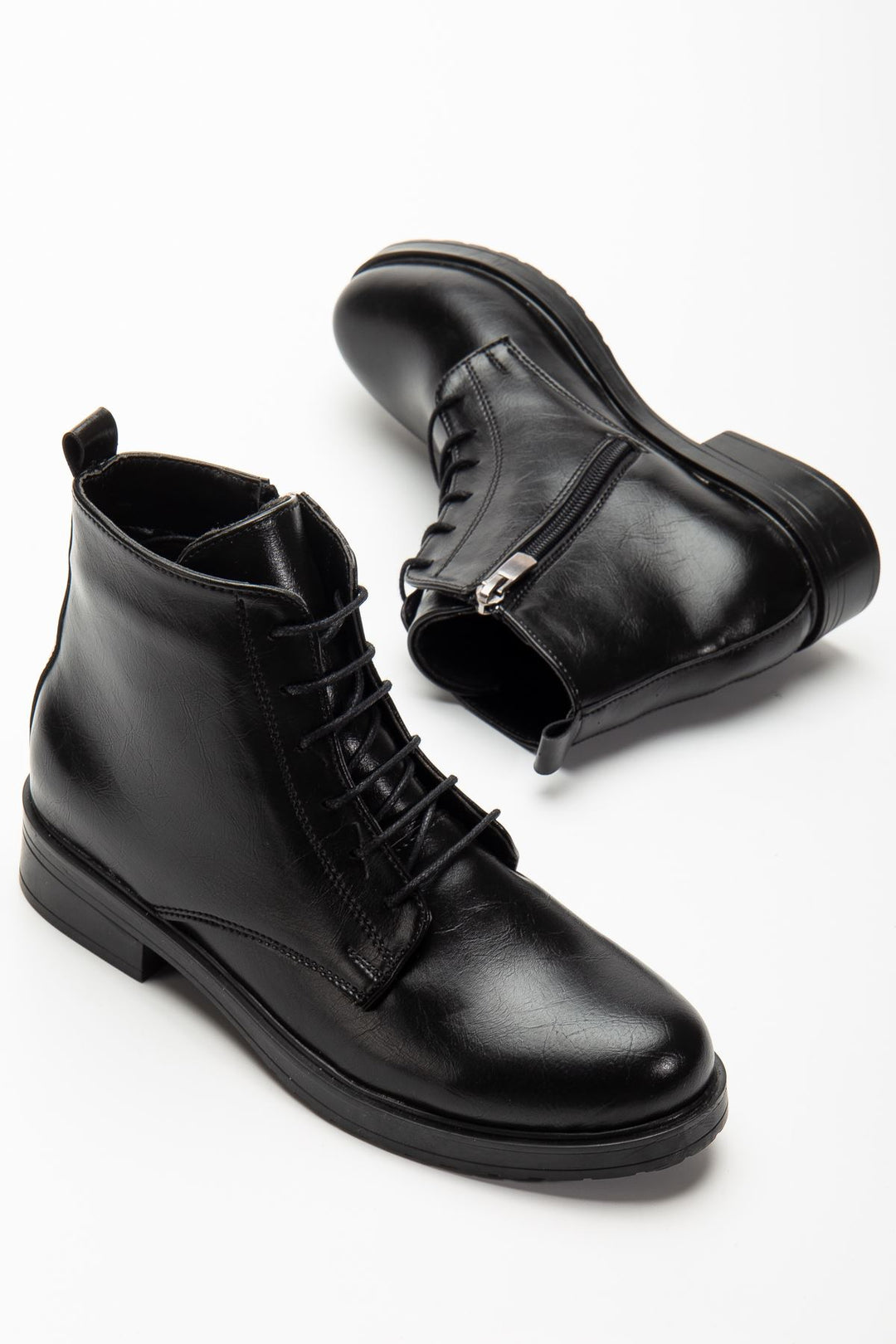 Garsu Siyah Yanki Bağcıklı Fermuarlı Kadın Bot