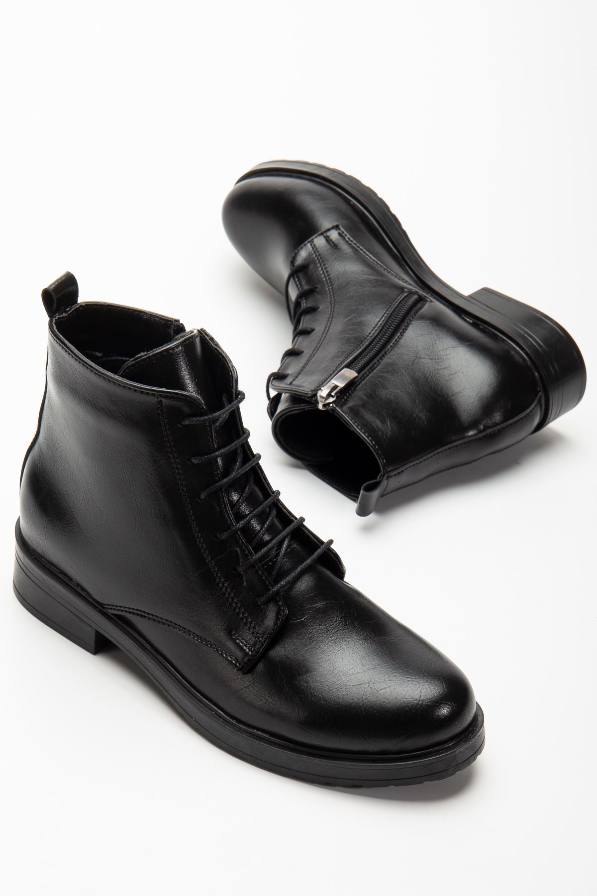 Garsu Siyah Yanki Bağcıklı Fermuarlı Kadın Bot