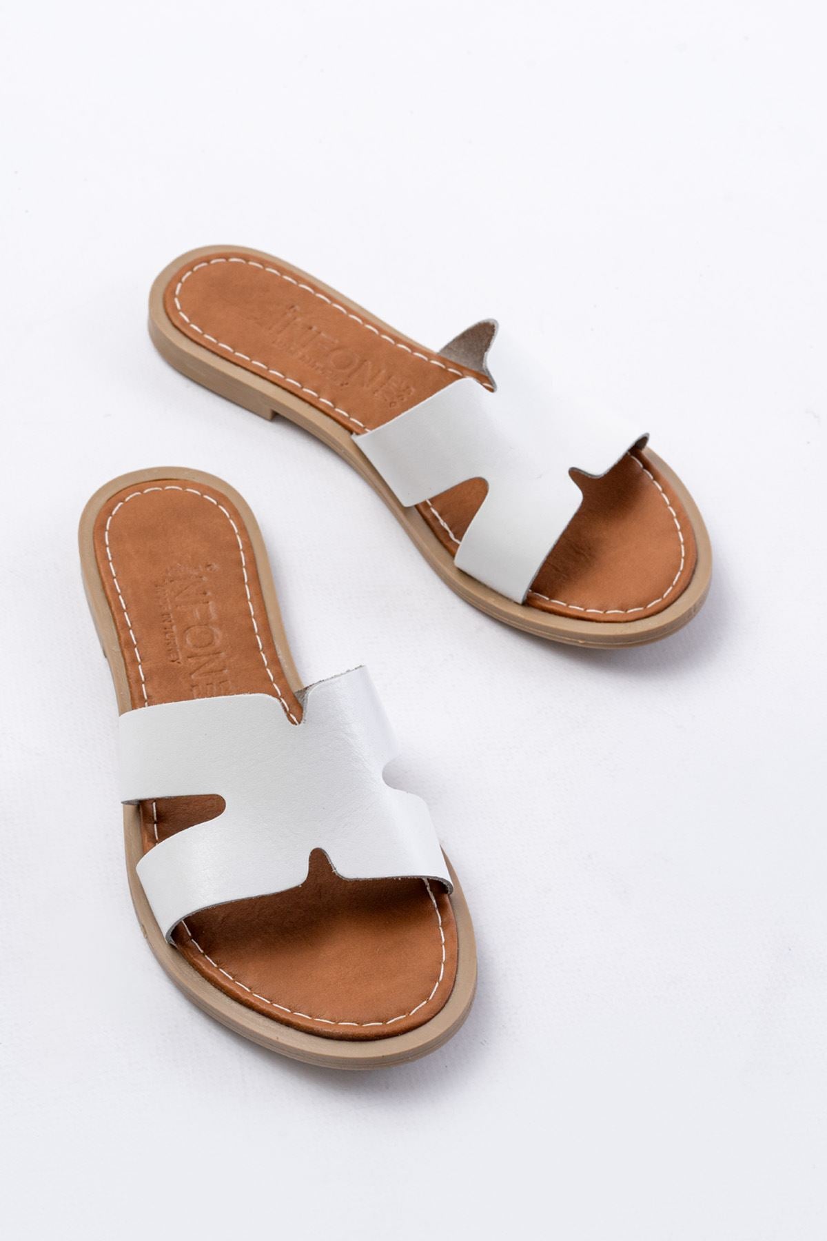 Felora Kadın Hakiki Deri Beyaz Terlik