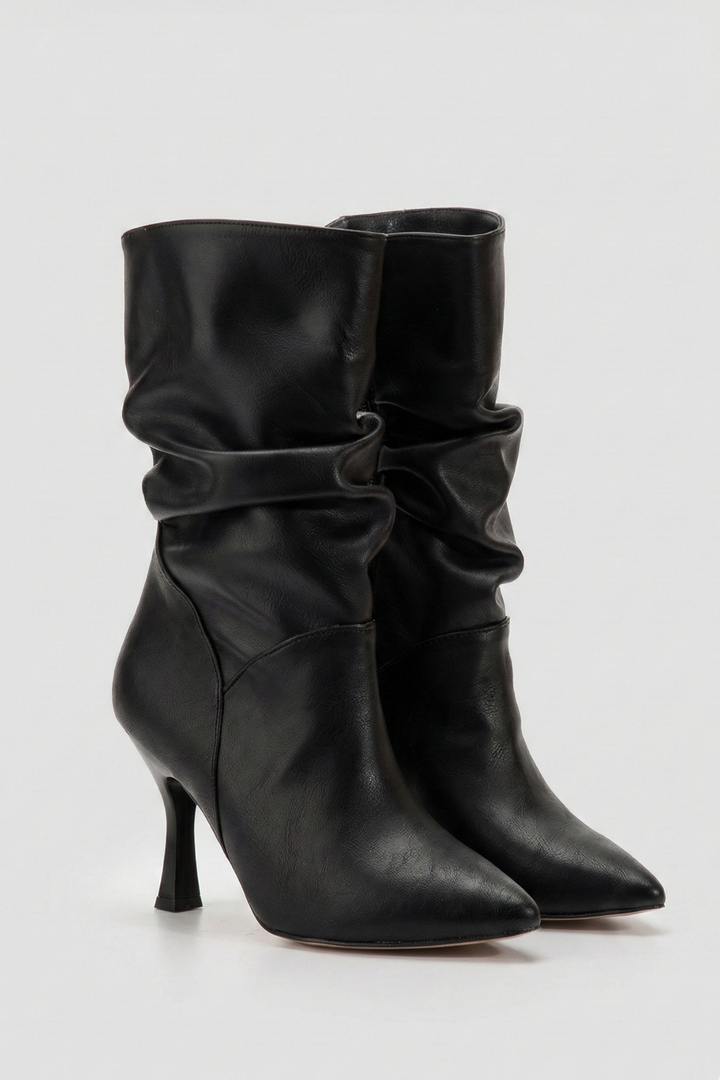 Admete Kadın Siyah Körüklü Yüksek İnce Topuklu Bot