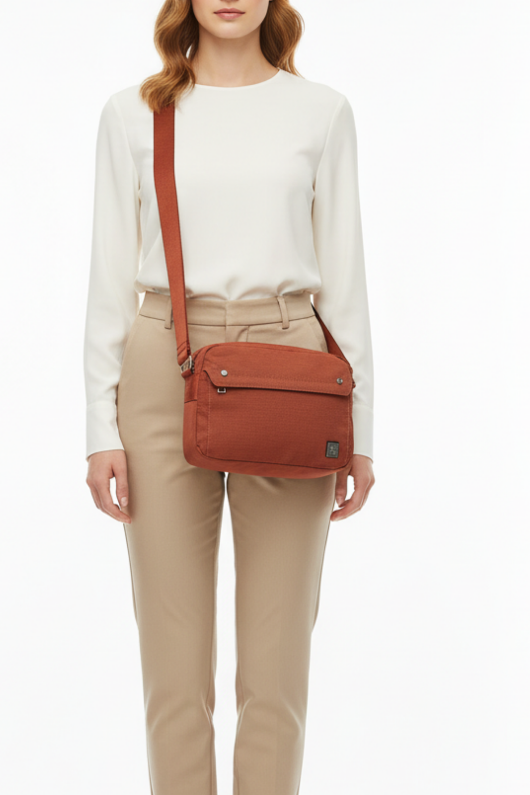 Lara Kadın Su Geçirmez Ayarlanabilir Askılı Çapraz Çanta