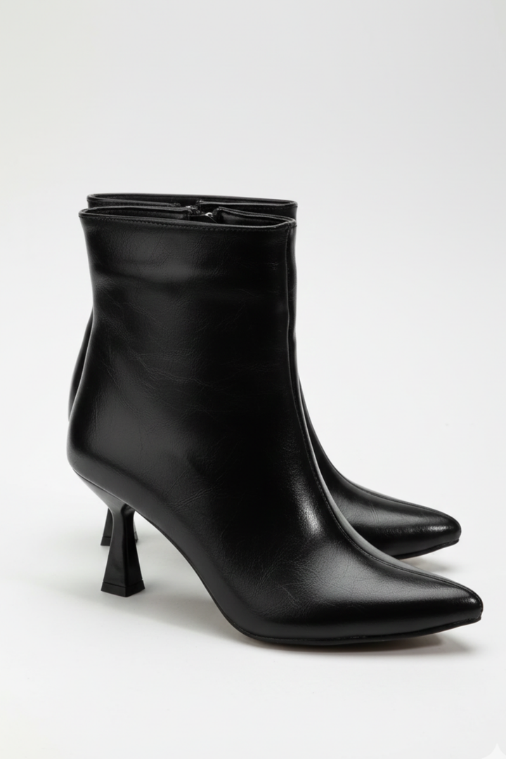 Rosven Kadın Siyah Rugan Kırışık Dokulu Kare Topuk Bot