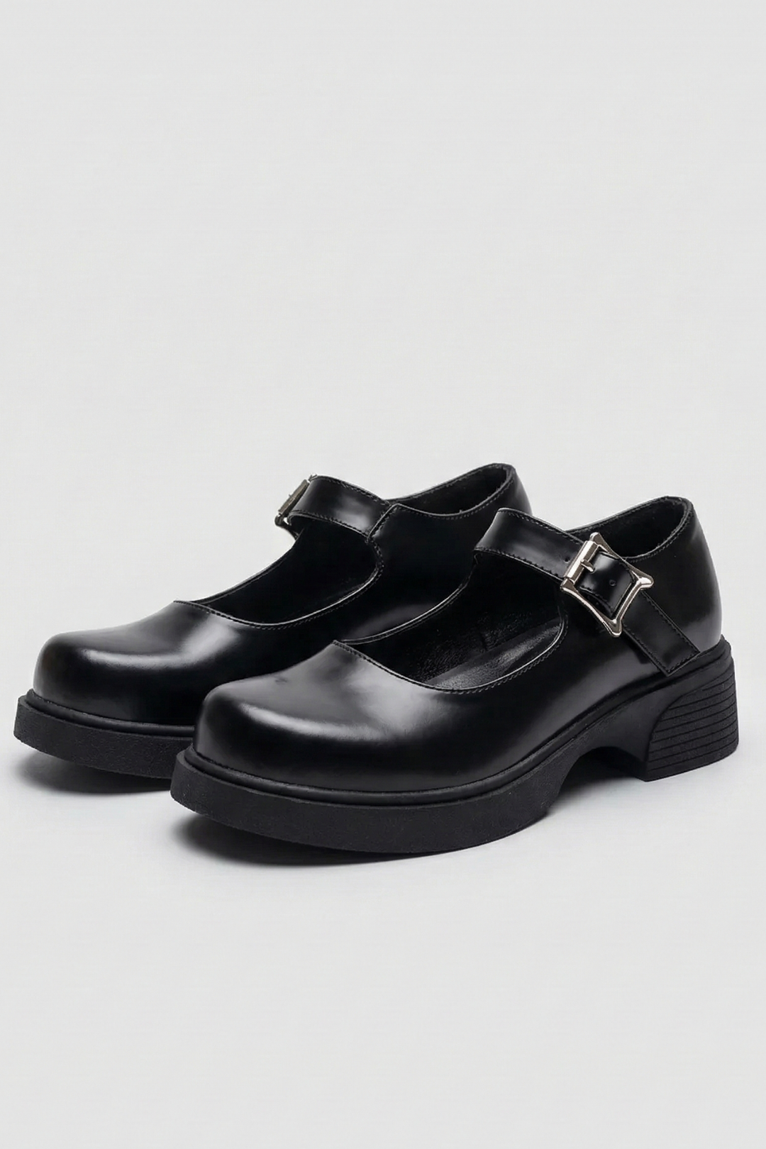 Berte Kadın Mat Rugan Siyah Babet Ayakkabı