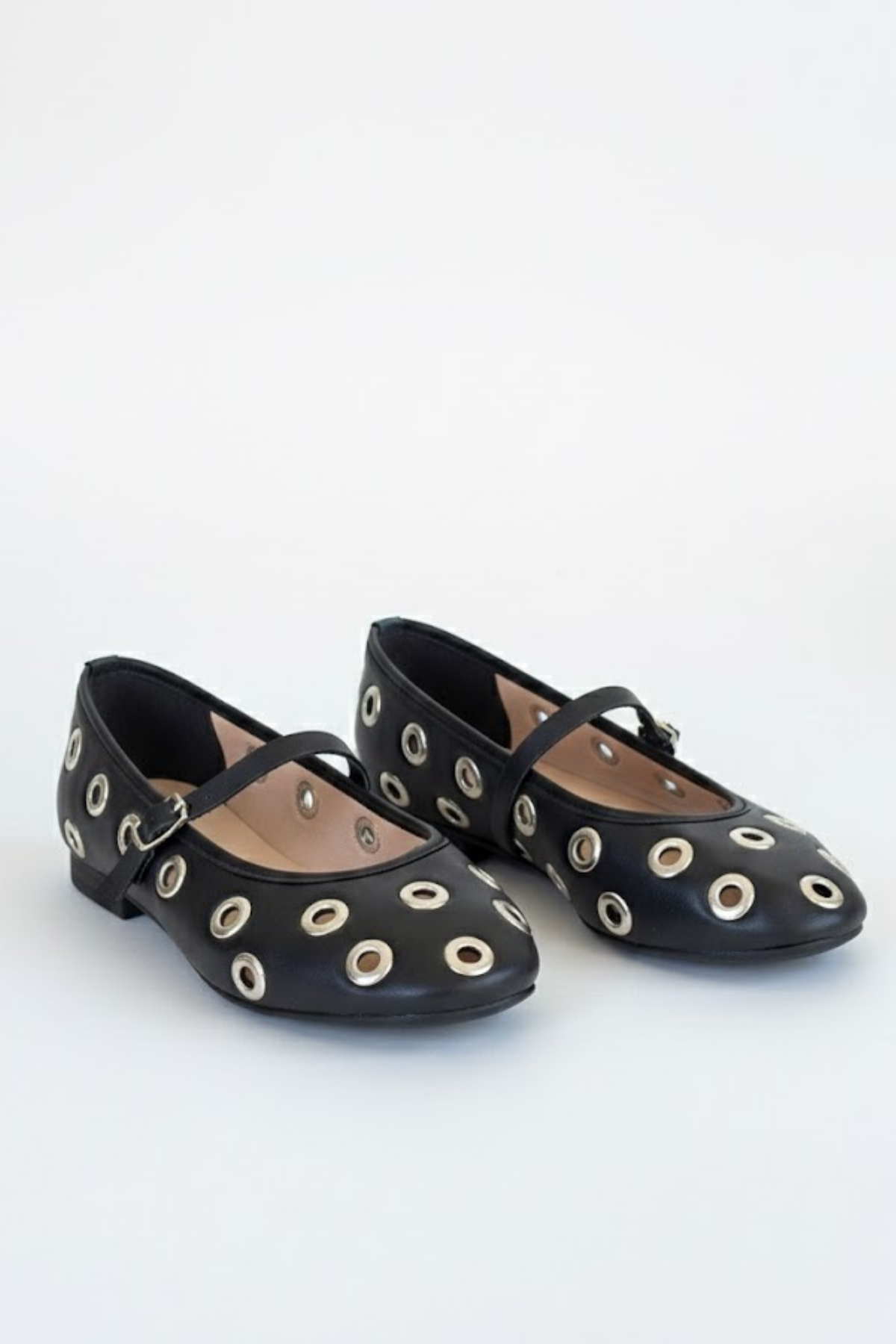Tinta Kadın Siyah Metal Delikli Babet Ayakkabı