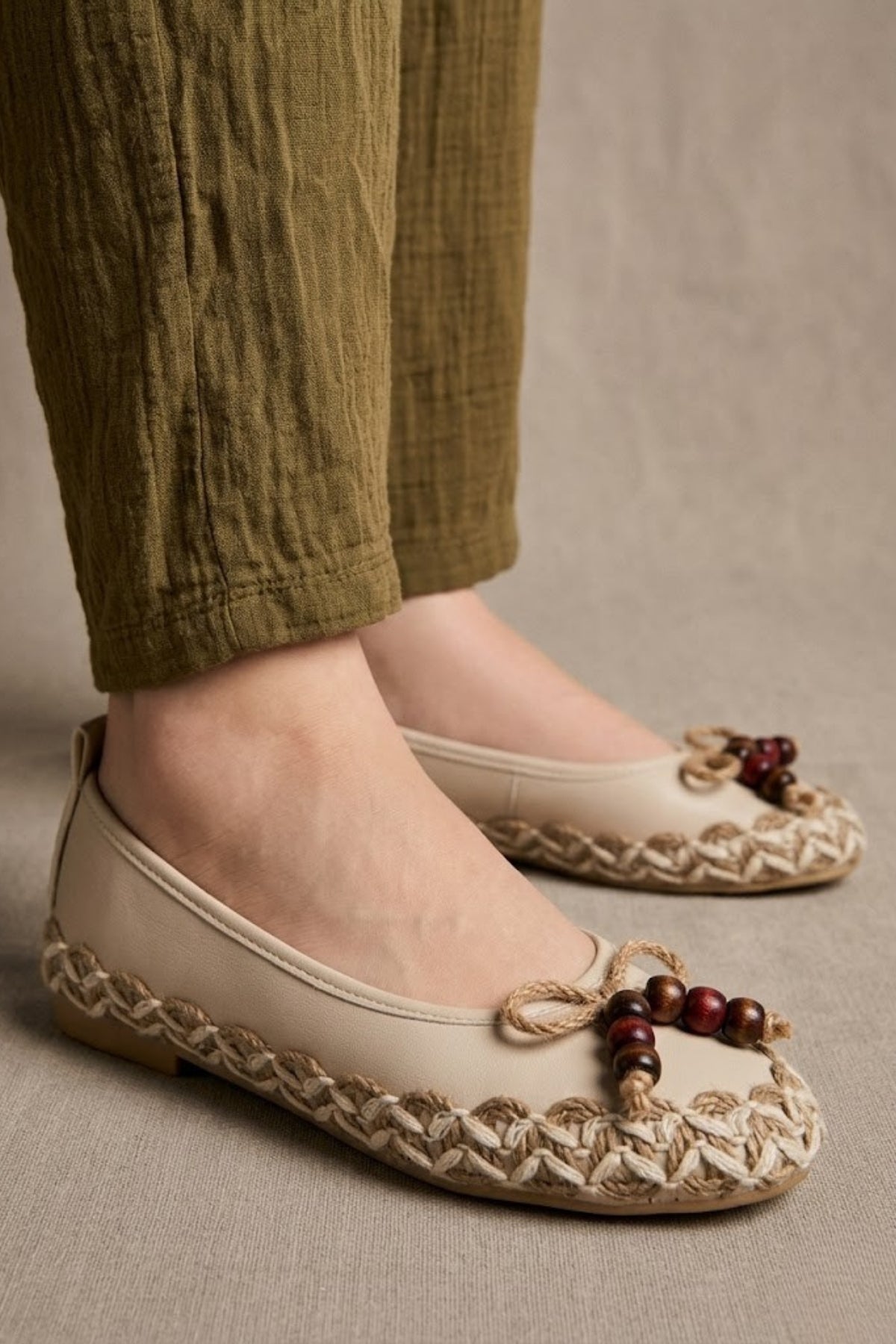 Ilwe Kadın Boncuk Detaylı Bej Babet Ayakkabı