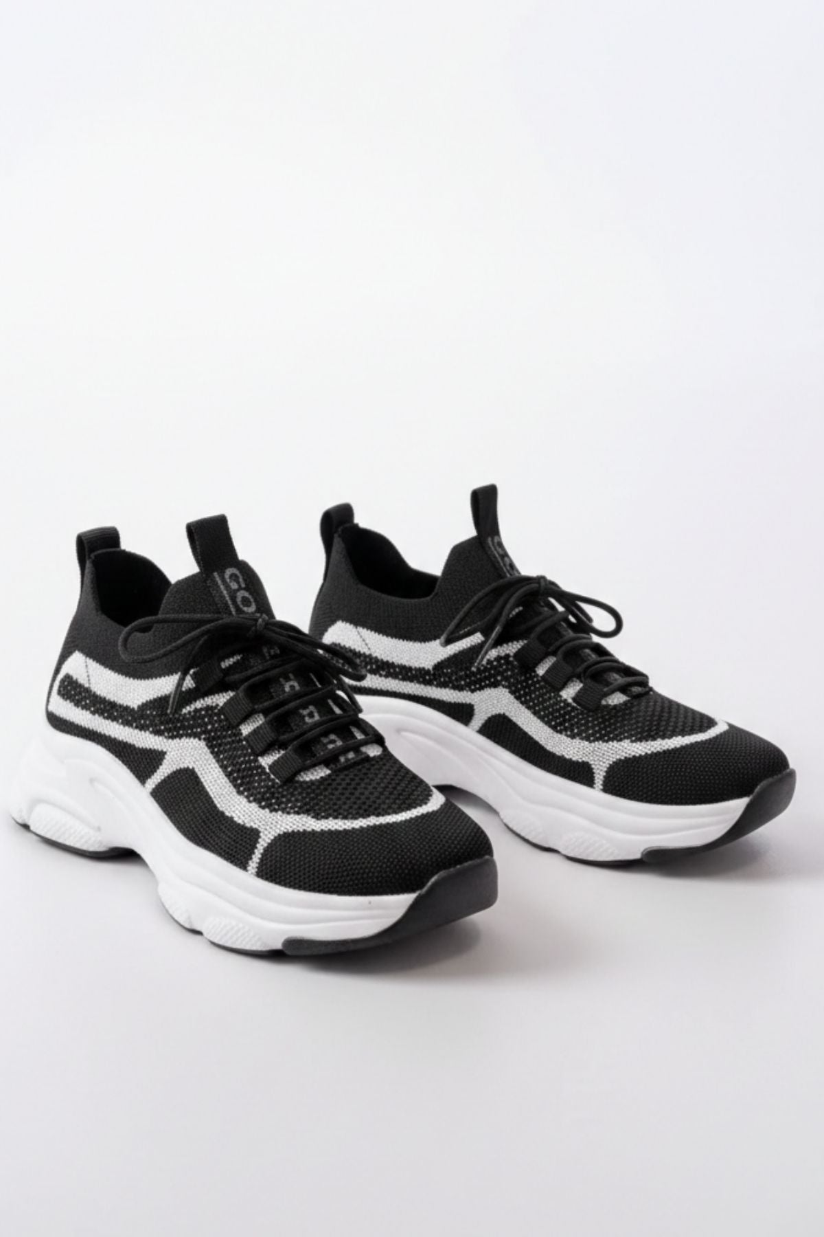 Lungma  Siyah Bağcıklı Fileli Günlük Spor Ayakkabı
