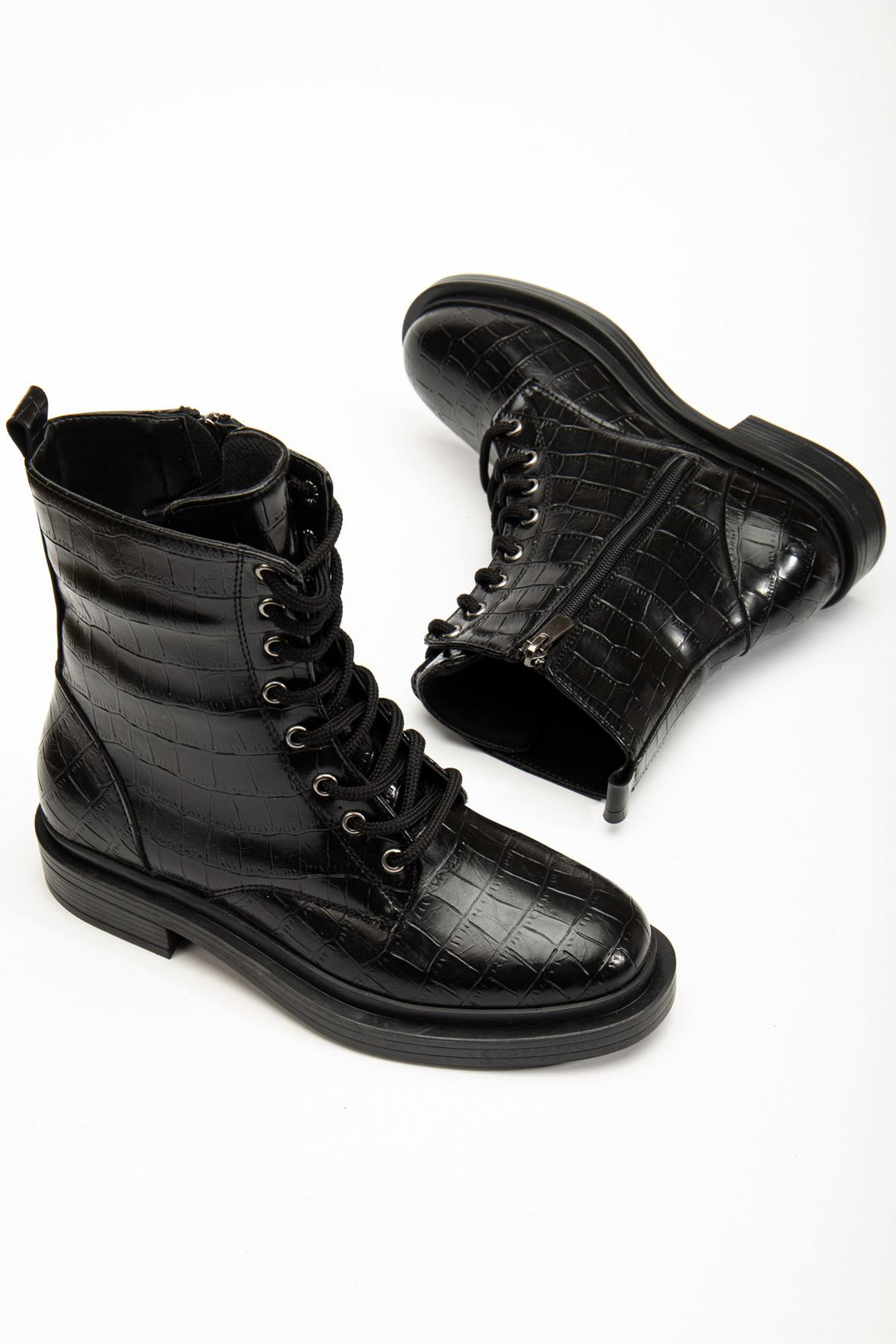 Payon Siyah Kroko Bağcıklı Fermuarlı Kadın Bot