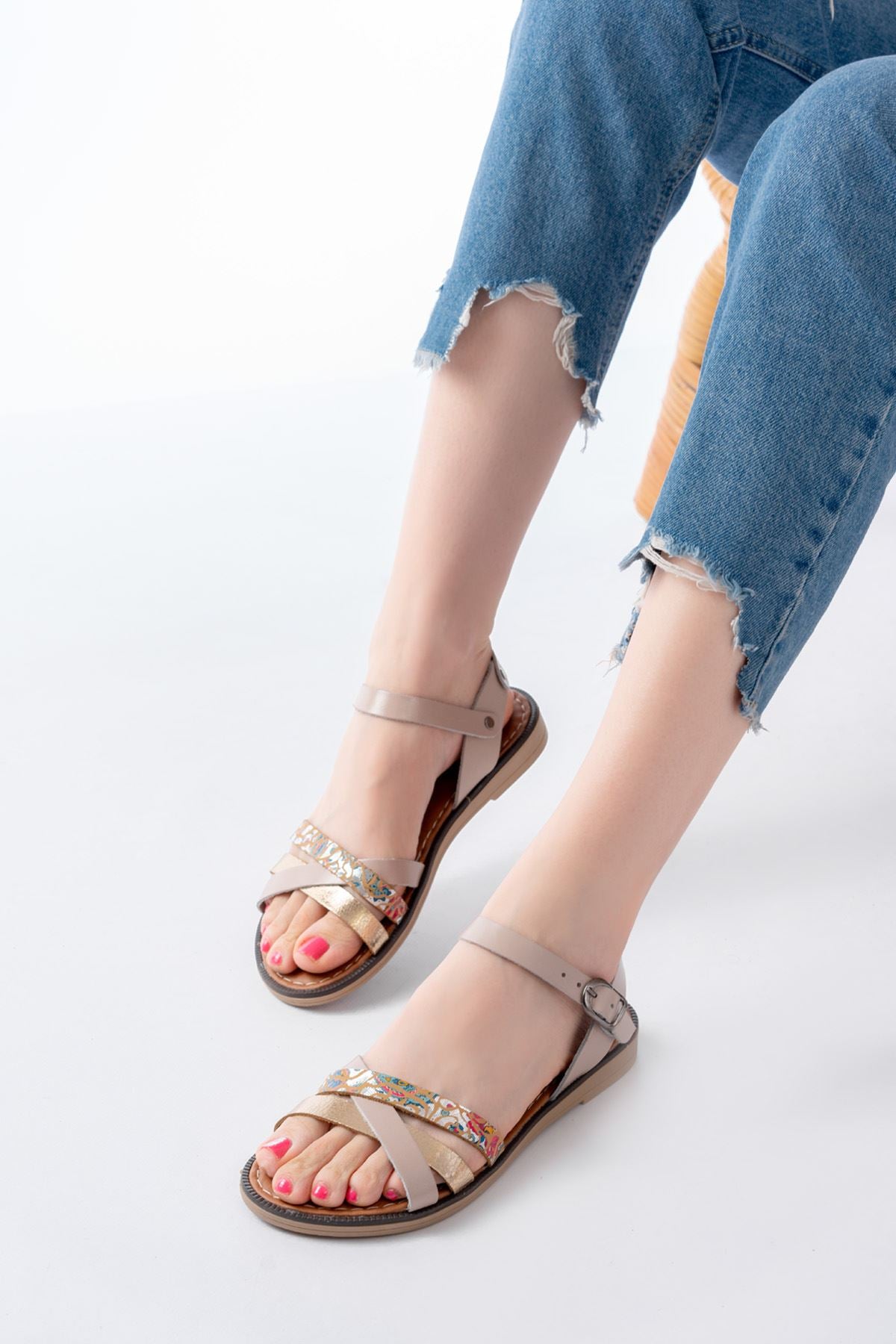 Camerus Bej Garni Hakiki Deri Kadın Sandalet