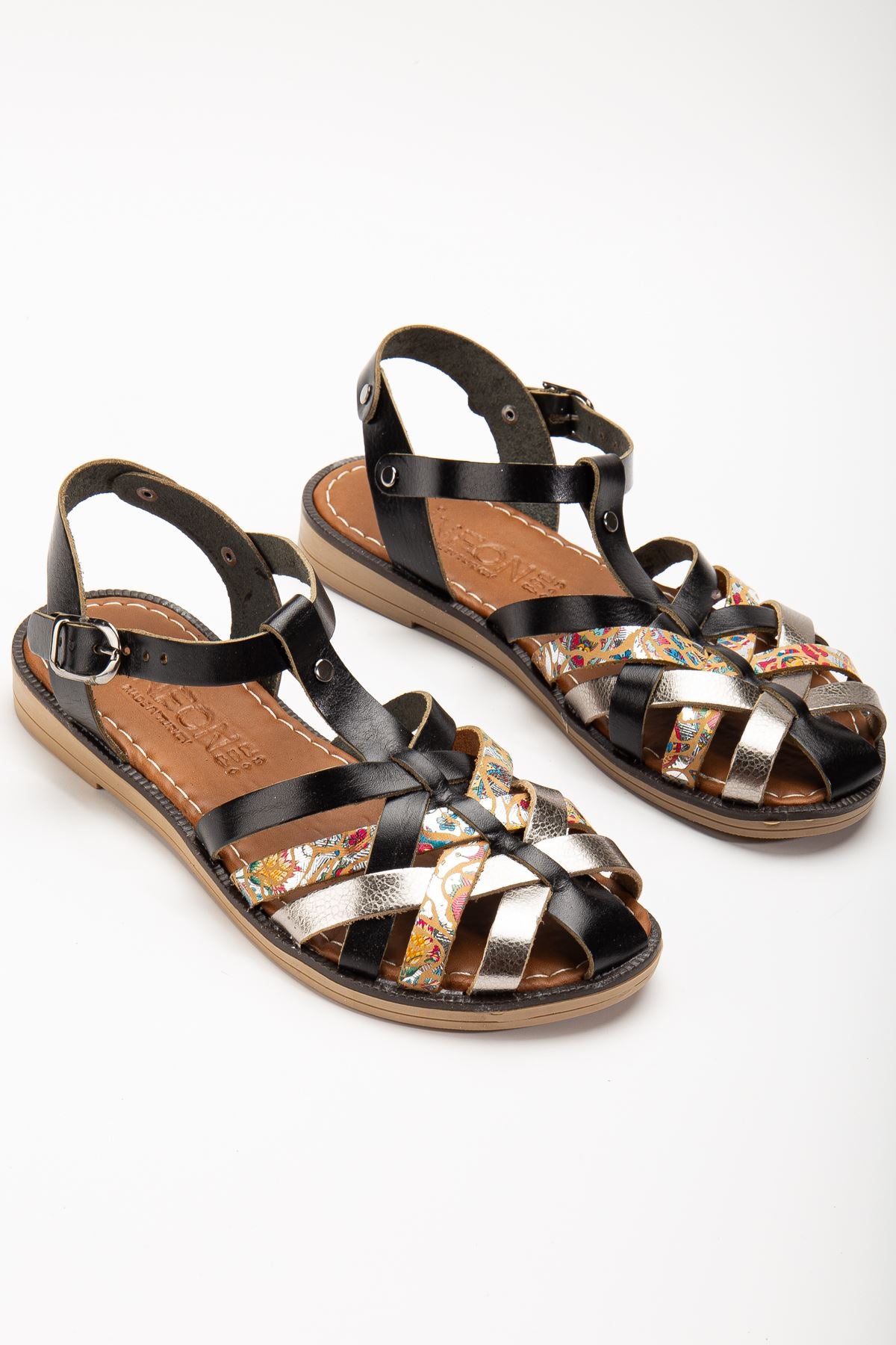 Matha Siyah Garni Hakiki Deri Kadın Sandalet