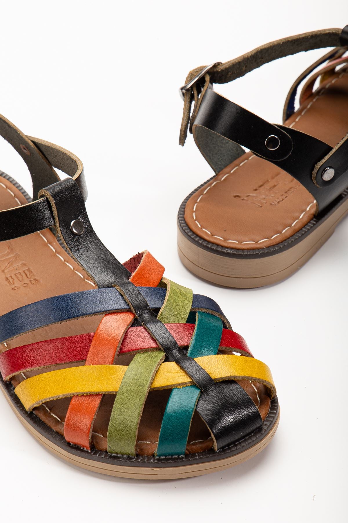 Matha Siyah Multi Hakiki Deri Kadın Sandalet