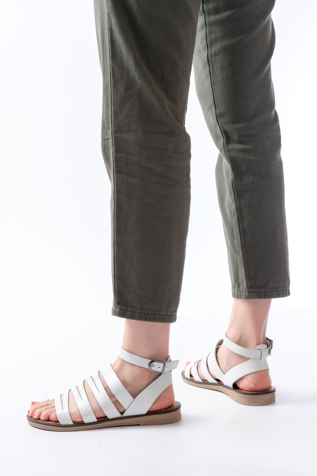 Chemy Beyaz Hakiki Deri Kadın Sandalet