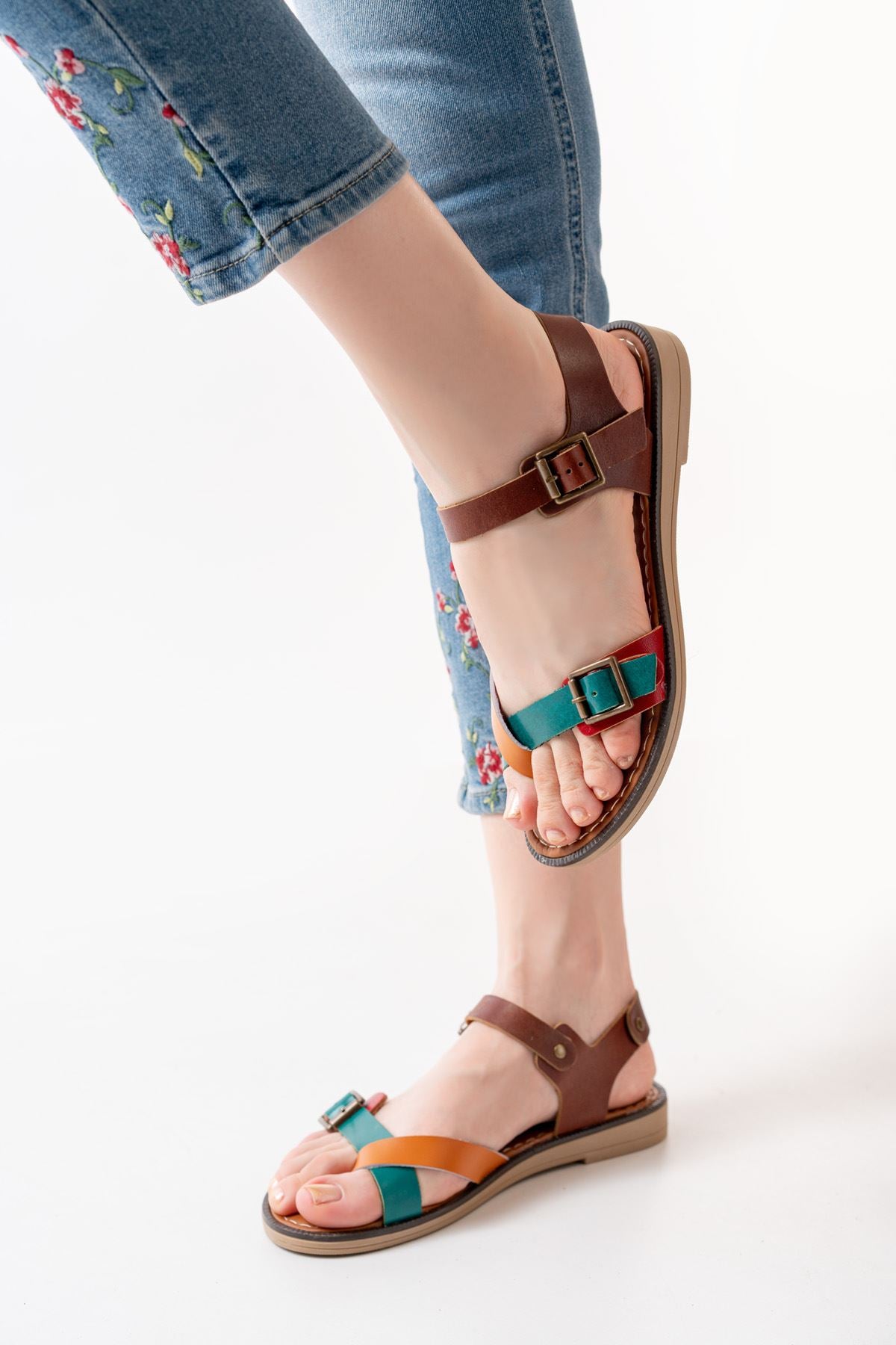 Akdurn Multi Hakiki Deri Kadın Sandalet