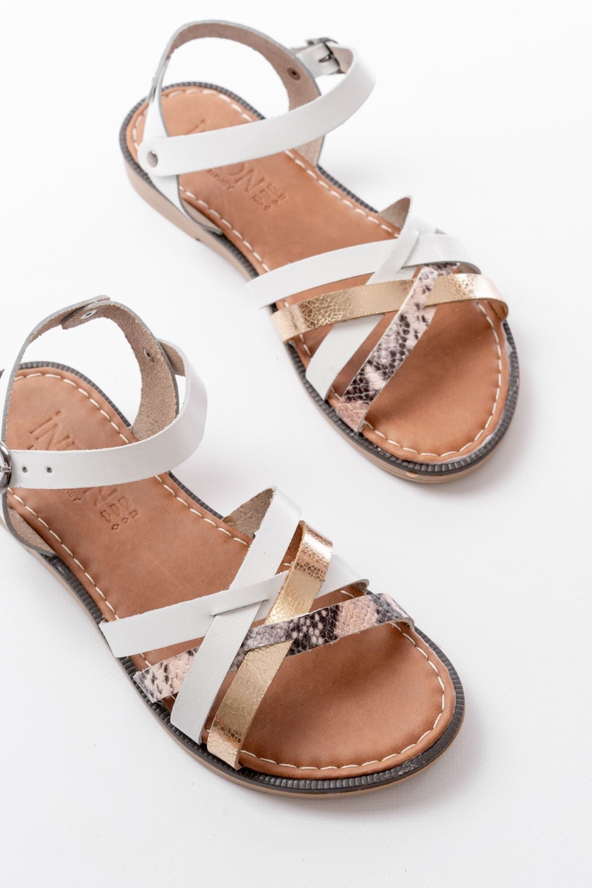 Jonsan Beyaz Garni Hakiki Deri Kadın Sandalet