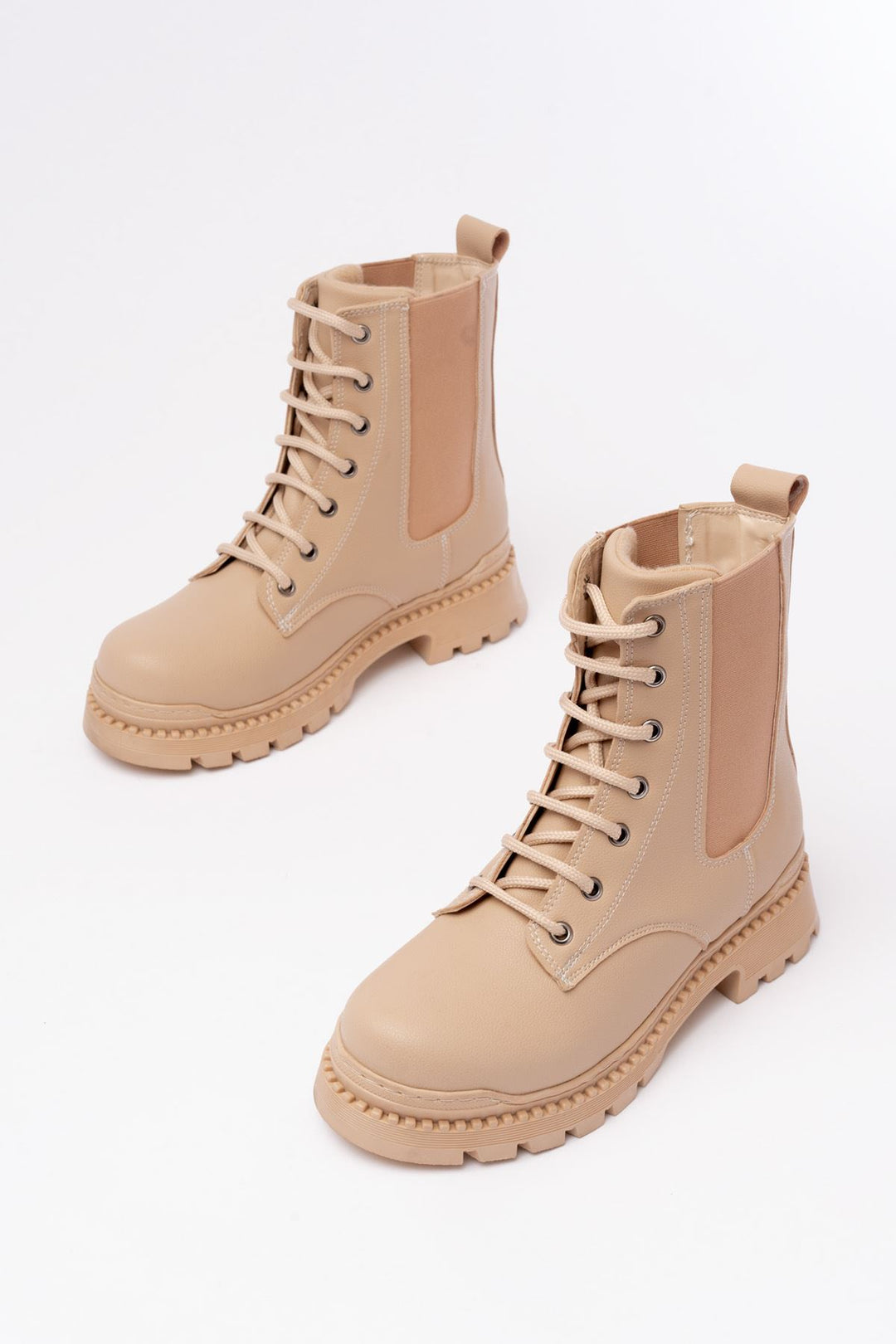 Hendy Bej Düz Topuklu Bağcıklı Lastikli Kadın Bot