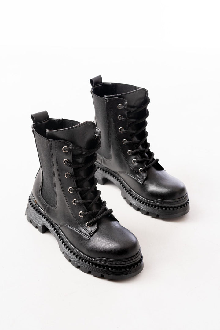 Hendy Siyah Cilt Düz Topuklu Bağcıklı Lastikli Kadın Bot