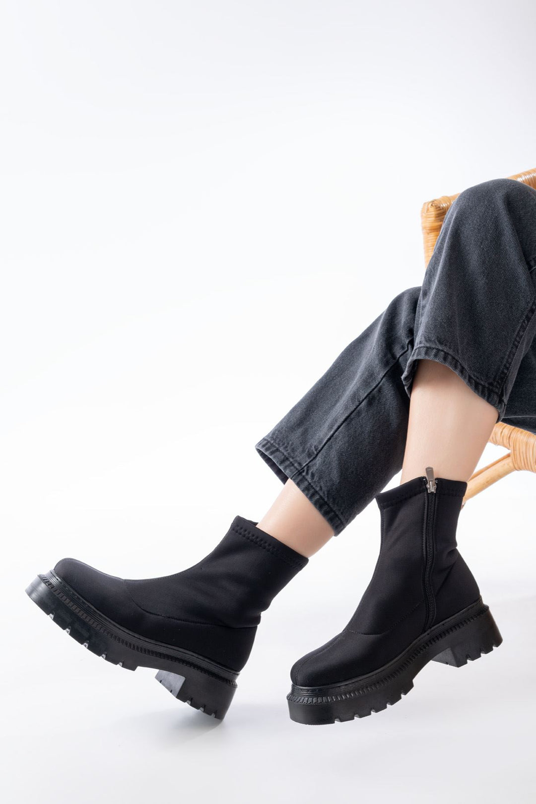 Tancez Siyah Dalgıç Fermuarlı Kadın Bot