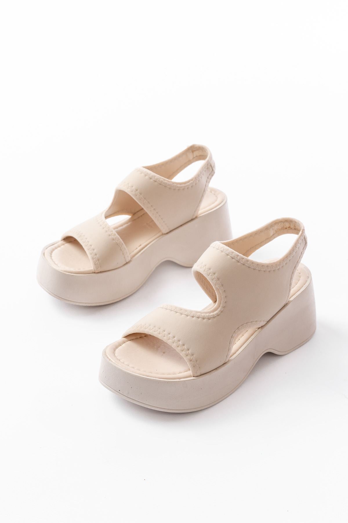 Hercan Bej Dalgıç Günlük Dolgu Topuk Kadın Sandalet