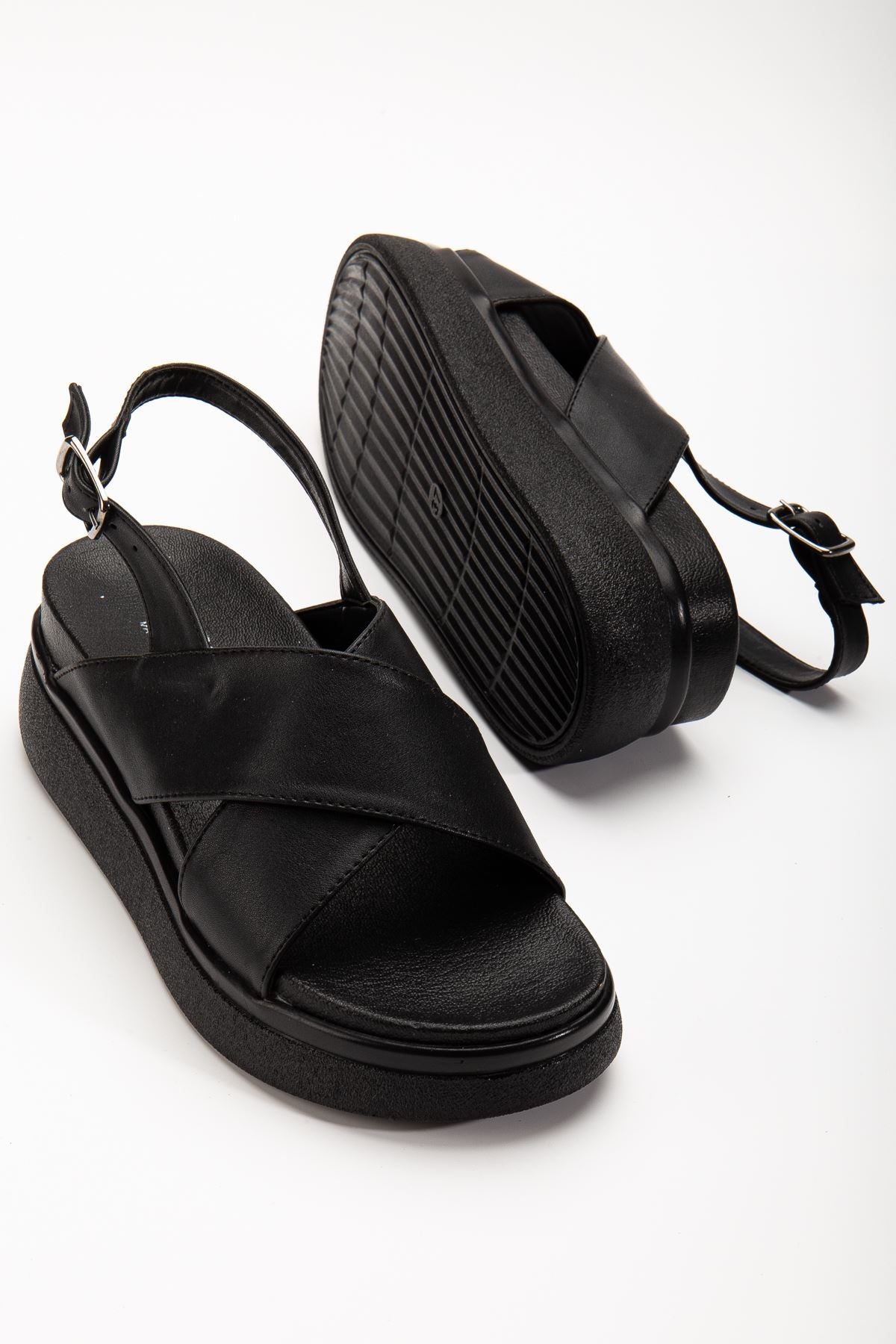 Kasfen Siyah Dolgu Topuk Kadın Sandalet
