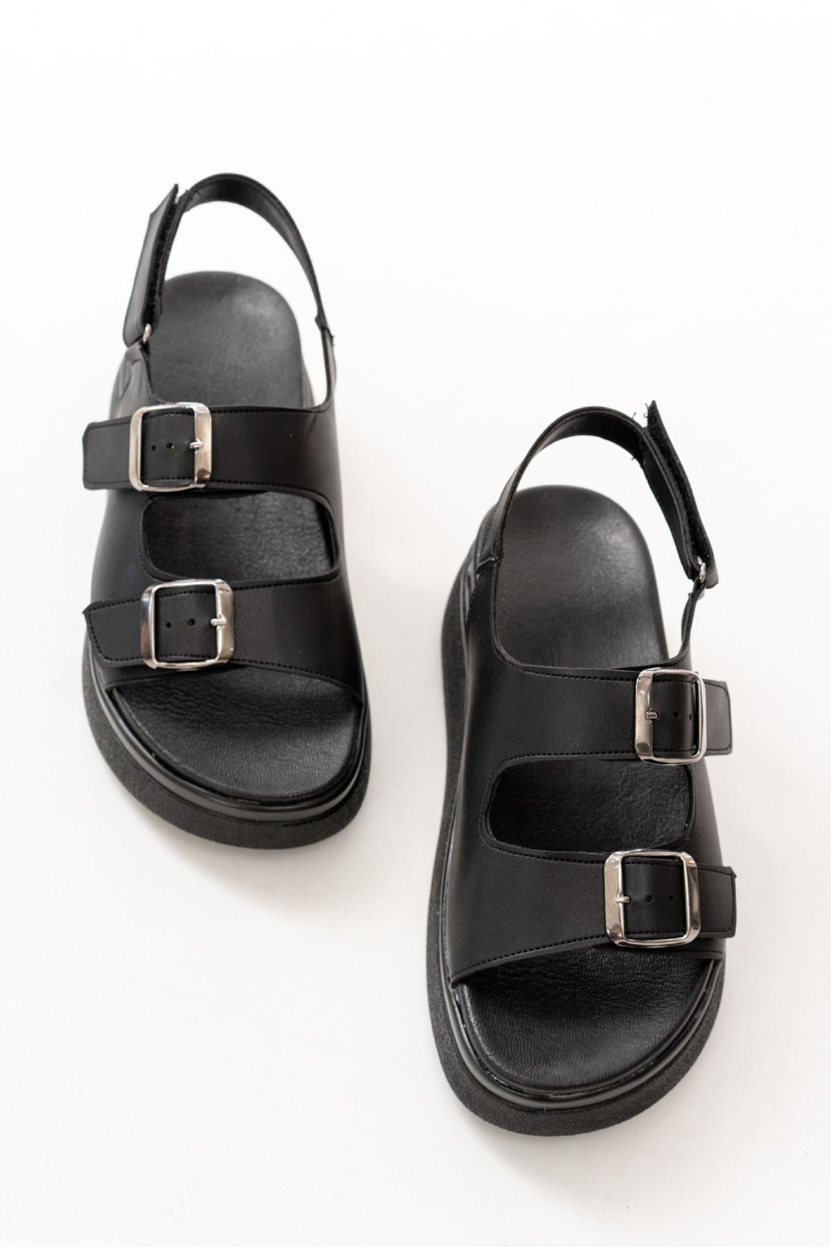 Pallani Siyah Dolgu Topuk Kadın Sandalet