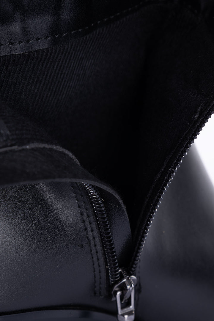 Potter Kadın Tokalı Kalın Topuklu Siyah Bot