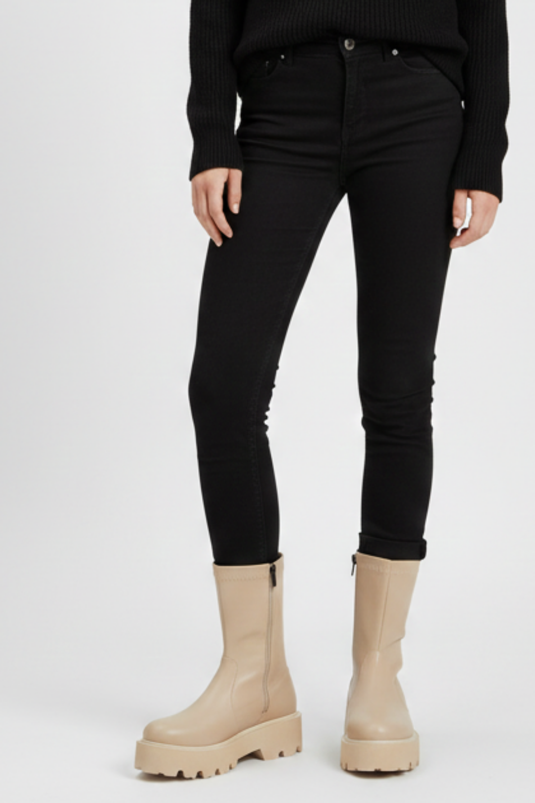 Volim Kadın Kalın Tabanlı Bej Bot