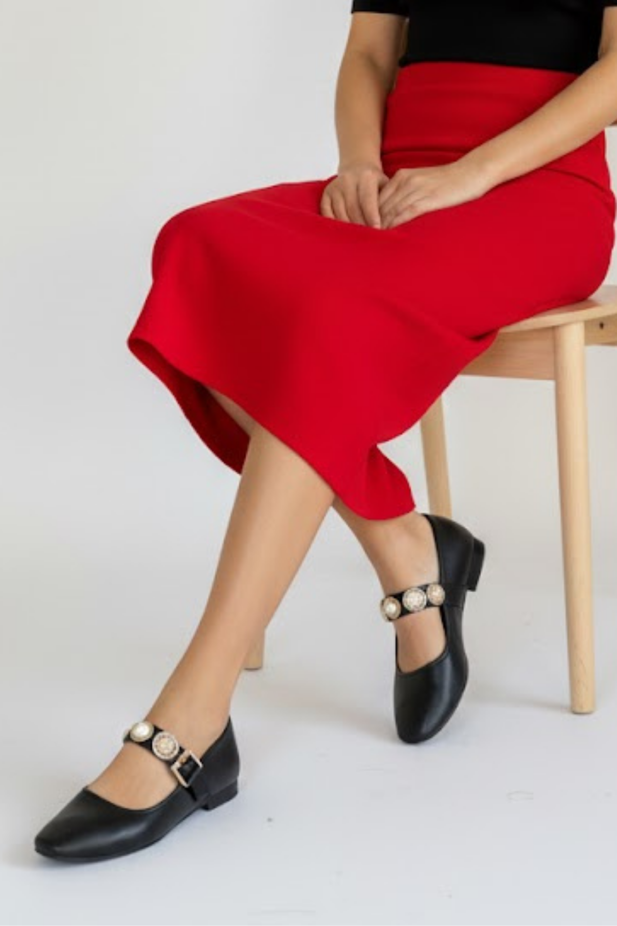 Koope Kadın Siyah Taş Detaylı Babet Ayakkabı