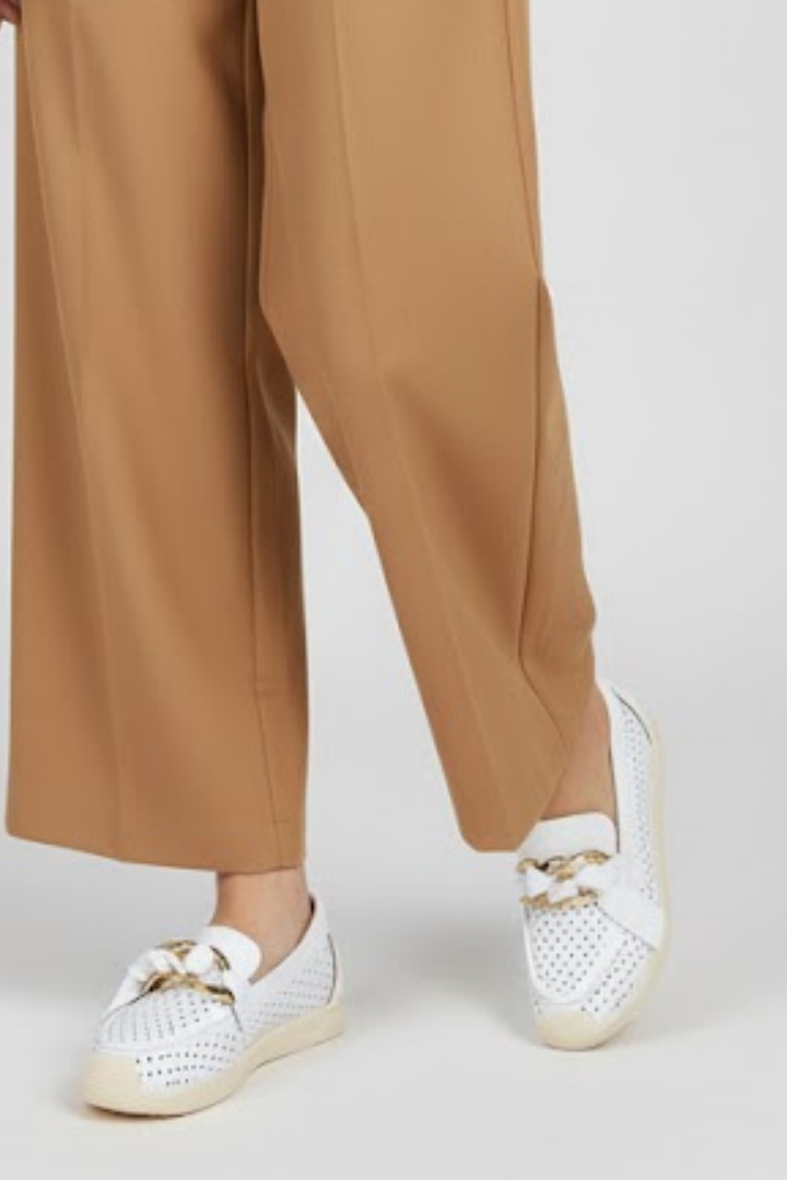 Riwan Kadın Beyaz Zincir Detaylı Babet Ayakkabı