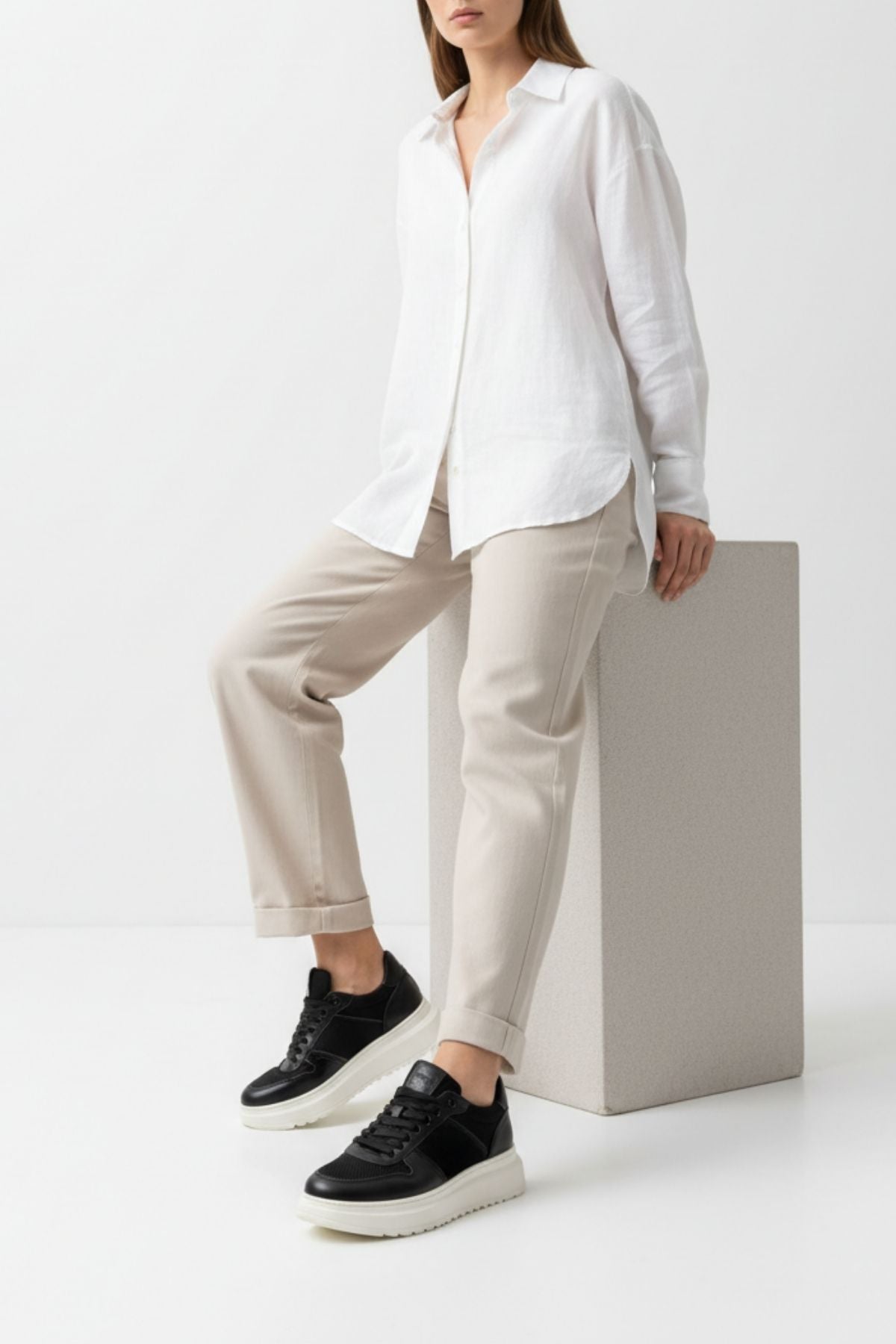 Stuan Kadın Hakiki Süet Deri Siyah Spor Ayakkabı