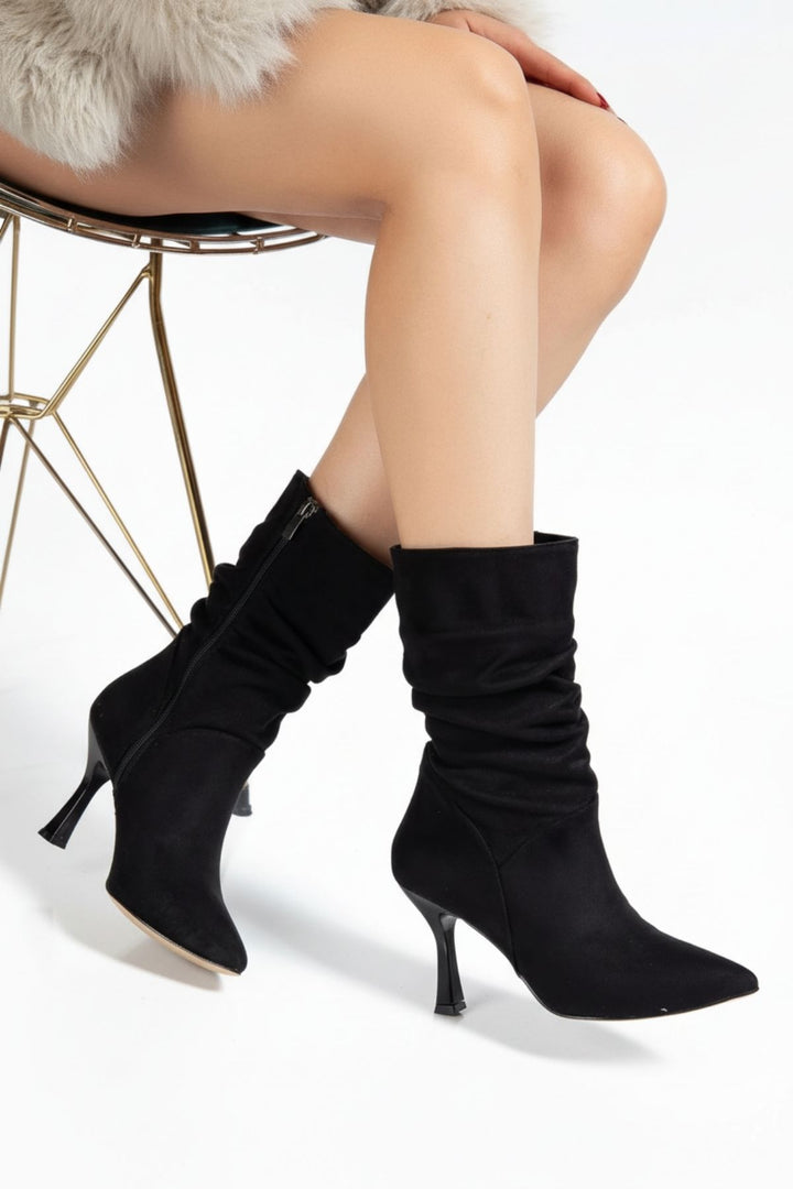 Admete Kadın Siyah Süet Körüklü Yüksek İnce Topuklu Bot