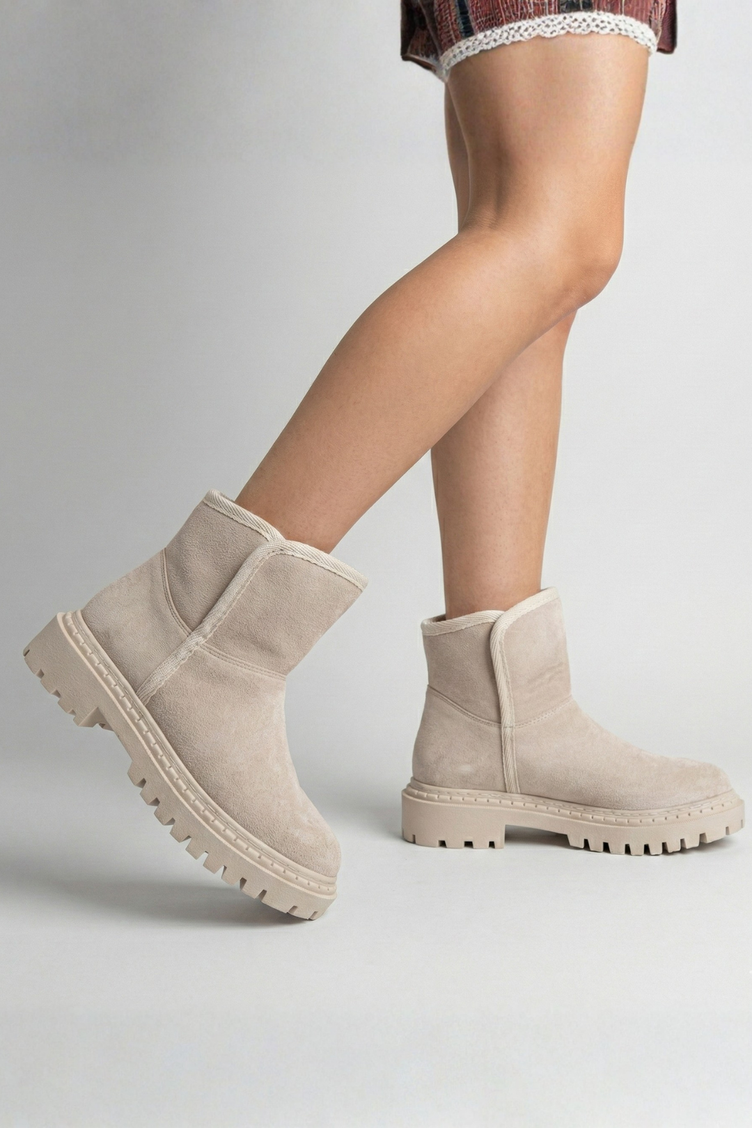 Gayen Kadın Süet İçi Tüylü Bej Bot