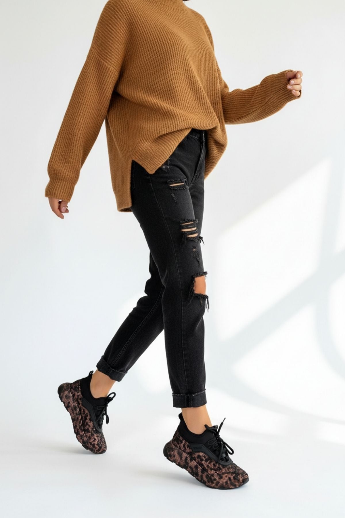 Rimay Kadın Siyah-Kahve Boncuk İşlemeli Spor Ayakkabı