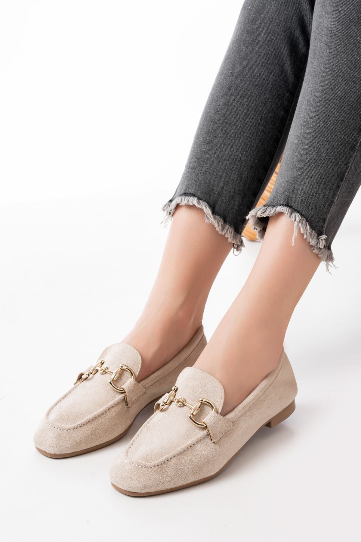 Dianas Bej Süet Toka Aksesuarlı Günlük Kadın Babet