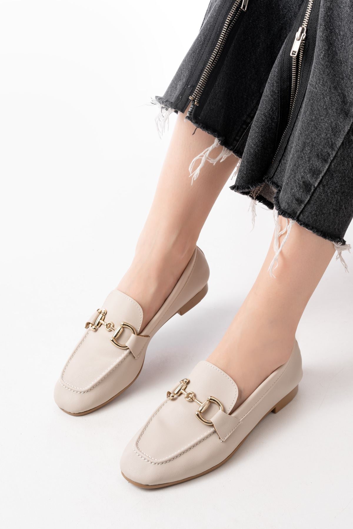 Dianas Bej Toka Aksesuarlı Günlük Kadın Babet