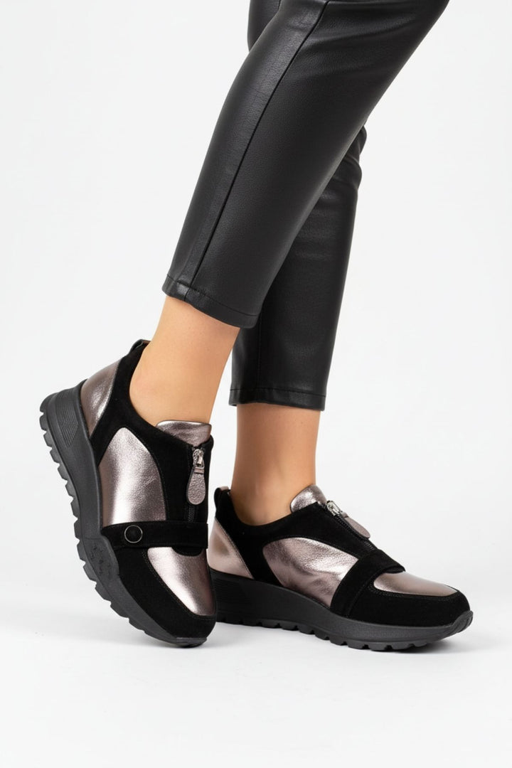 Robigo Kadın Hakiki Süet Deri Siyah Spor Ayakkabı