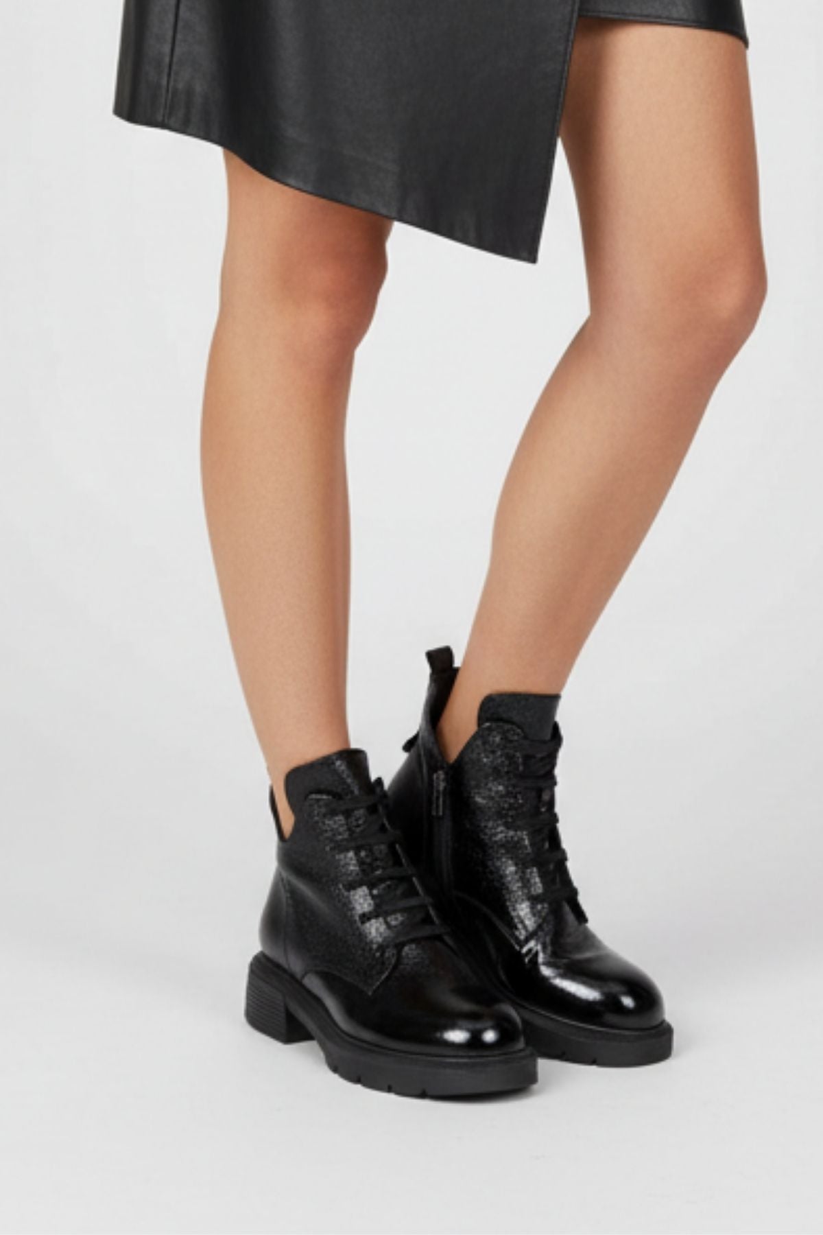 Statay Kadın Hakiki Deri Siyah Rugan Bot