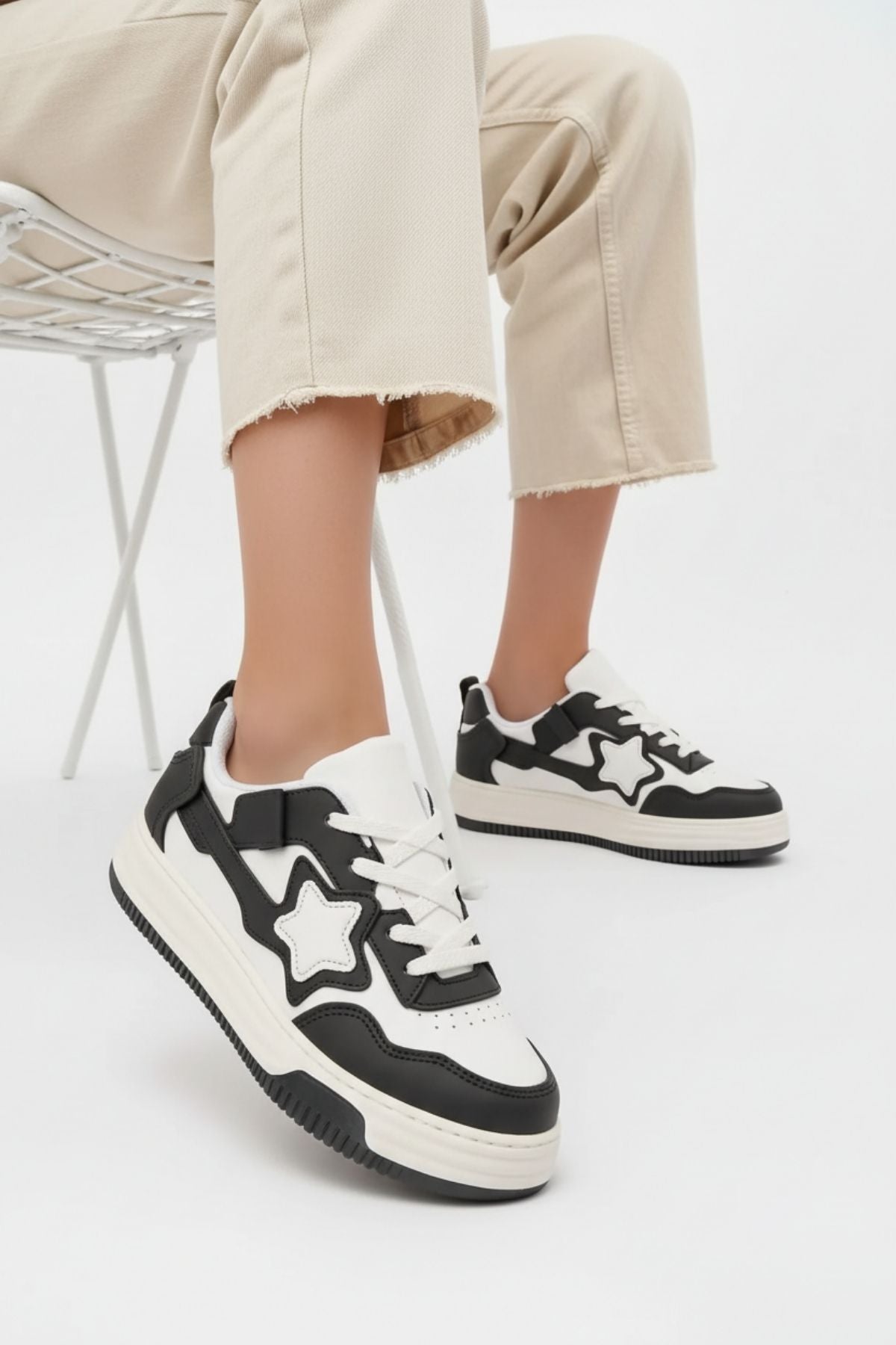 Belyan Kadın Siyah Beyaz Spor Ayakkabı
