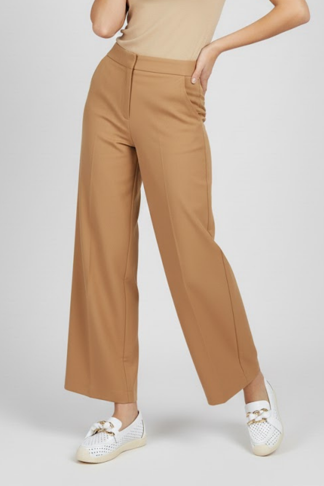 Riwan Kadın Beyaz Zincir Detaylı Babet Ayakkabı