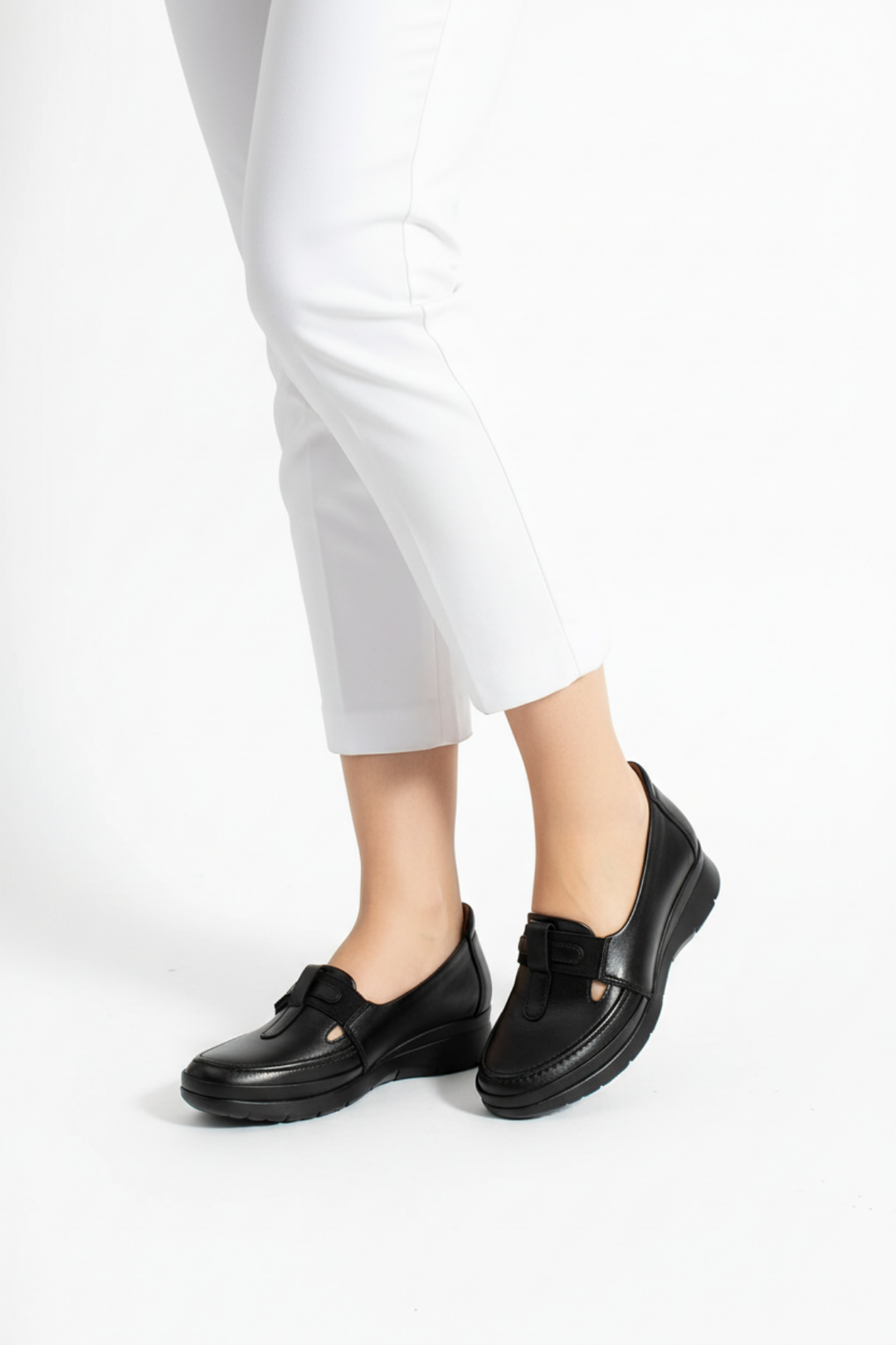 Adey Kadın Hakiki Deri Siyah Günlük Ayakkabı