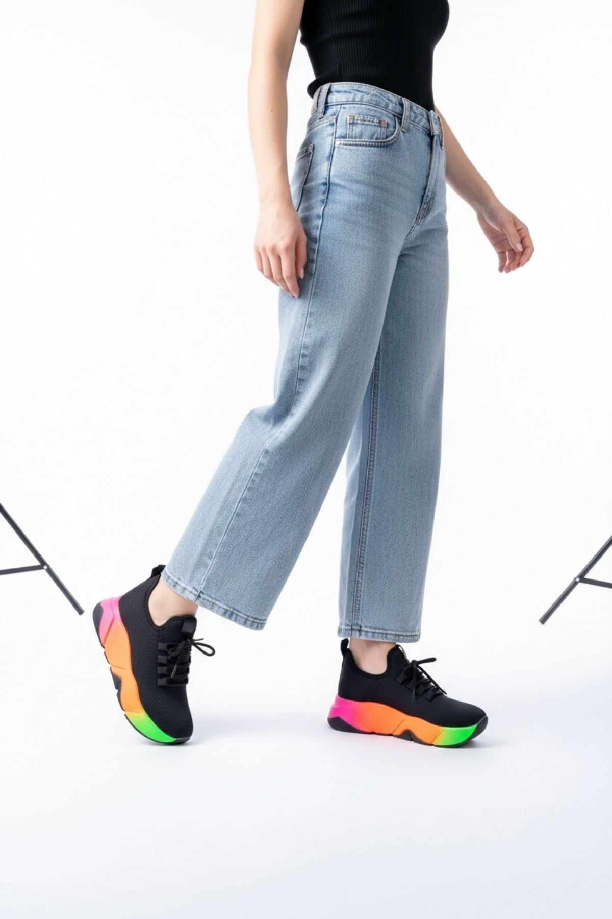 Brumli Siyah Bağcıklı Fileli Renkli Taban Günlük Kadın Spor Ayakkabı RS-400SYHM